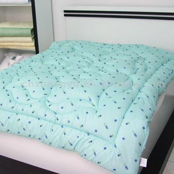  4-Hole Polyester Quilt (4-Hole Polyester Quilt)