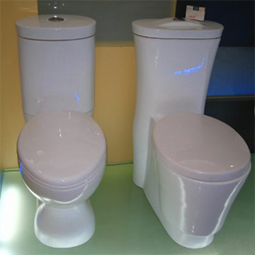  Toilets (Toilettes)