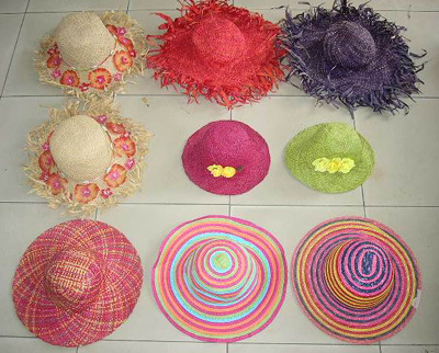  Straw Hats ( Straw Hats)