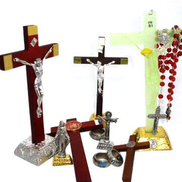  Rosary Beads, Chaplet, Crucifix, Statue and Medal