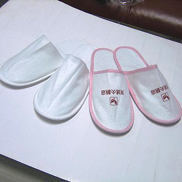  Hotel Slippers (Hôtel Chaussons)