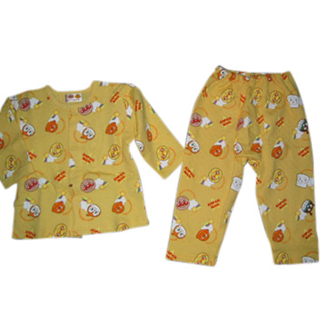  Children`s Pajama Set with Front Button and Allover Printing ( Children`s Pajama Set with Front Button and Allover Printing)