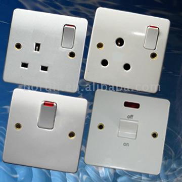  Switches and Switch Sockets (Commutateurs et Switch Sockets)