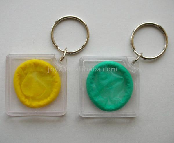  Key Chain with Condom Inside (Цепочки для ключей с презервативом внутри)