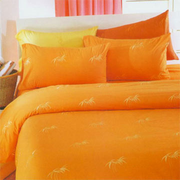  4pc Bedding Set with Embroidery (4pc chambre à coucher avec broderie)