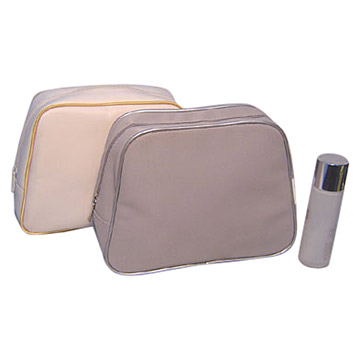  Cosmetic Pouch (Cosmetic Pouch)