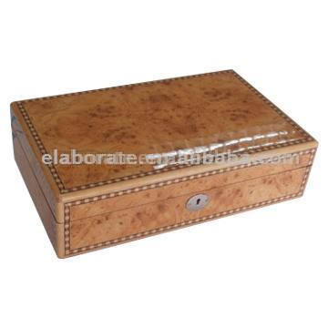  Wooden Jewelry Box (Boîte à bijoux en bois)