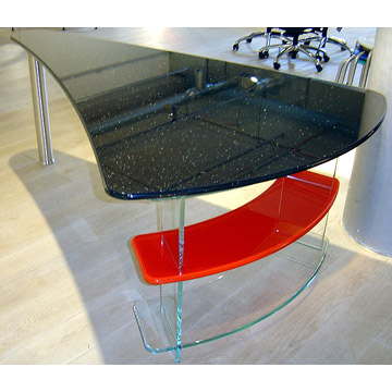  Etched Glass Table (Etched Glass Table)