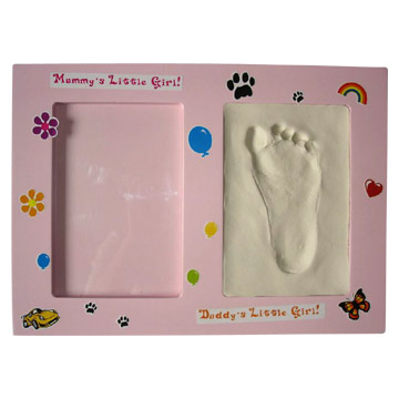  Baby Clay Photo Frame For Handprint And Footprint ( Baby Clay Photo Frame For Handprint And Footprint)