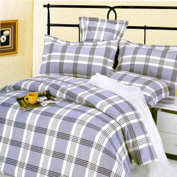  Four-Piece Bedding Set (Quatre pièces Ensemble de literie)