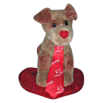  Dog on the Heart Pillow (Dog on the Herzkissen)