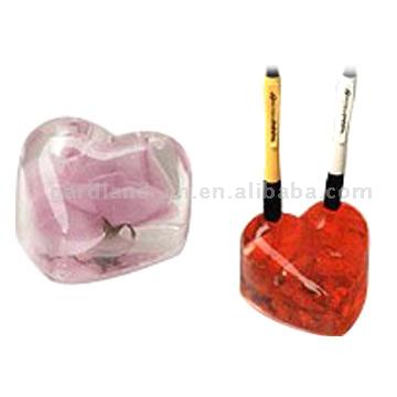  Heart-Shaped Pen-Holder