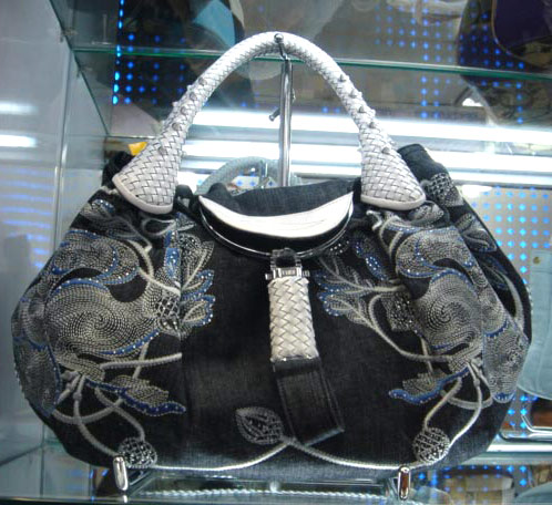  Handbag (Сумочка)