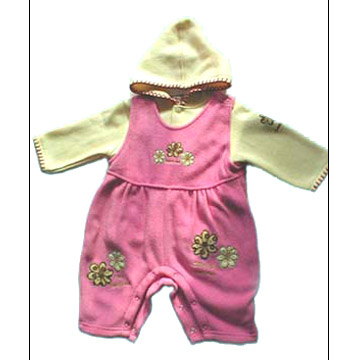  Infants` Garment (Младенцы `одежды)