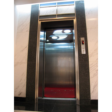  Elevator (Ascenseur)