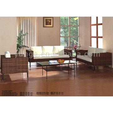  Sofa and Coffee Table (Sofa et table basse)