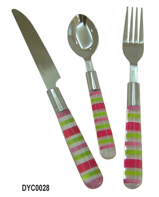  18/0 or 18/10 S/S Cutlery (18 / 0 или 18/10 S / S Столовые приборы)