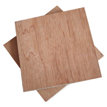  Hardwood Plywood (Contreplaqué de feuillus)