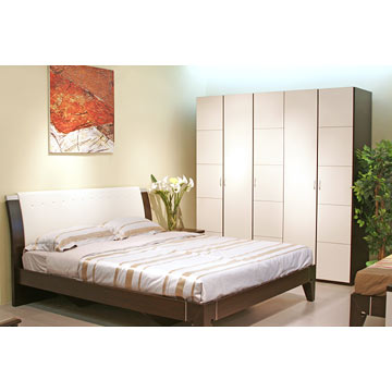  King Size Bed & Wardrobe ( King Size Bed & Wardrobe)