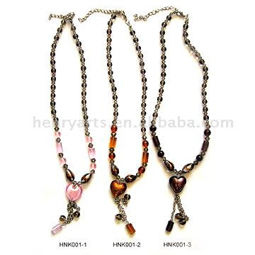  Foil Bead Necklace (Fleuret Collier de perles)