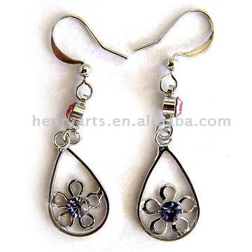  Metal Earrings (Boucles d`oreilles en métal)