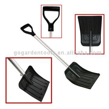  Plastic Snow Shovel (Pelle à neige en plastique)