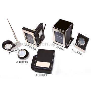  Photo Frame, Quartz Clock and Cigarette Case (Cadre photo, Quartz Clock et Cigarette Case)