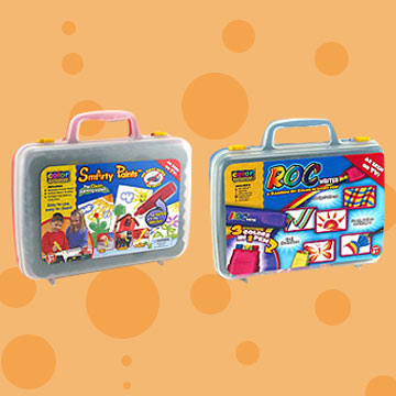  Coloring Kits in Plastic Cases