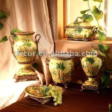 Brass Mounted Porcelain Vase, Jar and Planter (Латунь конная Фарфоровые вазы, банки и Planter)