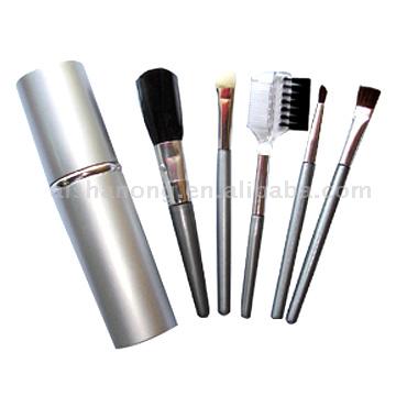  Cosmetic Brush (Косметические кисти)