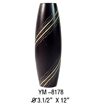 Vase aus Holz mit handgeschnitzten Design (Vase aus Holz mit handgeschnitzten Design)