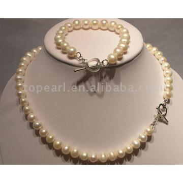  Freshwater Pearl Necklace & Bracelet Jewelry Set ( Freshwater Pearl Necklace & Bracelet Jewelry Set)