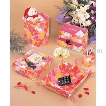  Floral Canvas Fabric Boxes ()