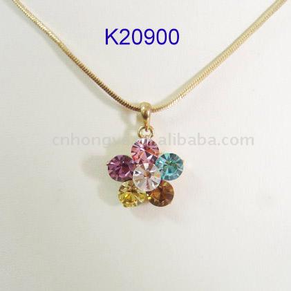  Necklace (Collier)