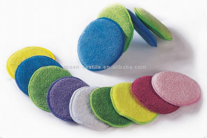  Facial Mitts and Towels (Facial mitaines et serviettes)