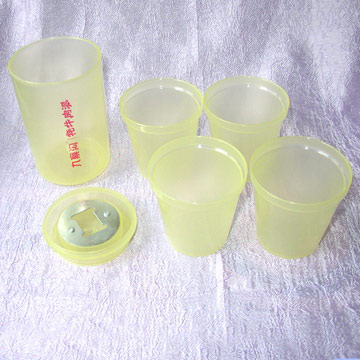  Cup Set with Opener (Coupe Set avec Opener)