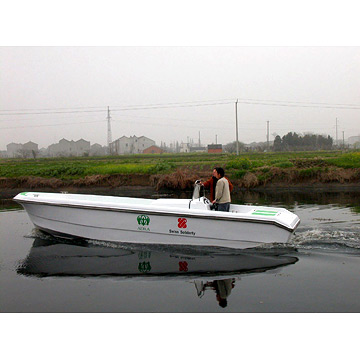  Fiberglass Fishing Boat (Bateau de pêche en fibre de verre)