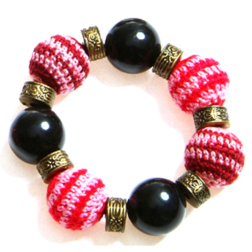  Bracelet with Acrylic Beads (Браслет с акриловой бусы)