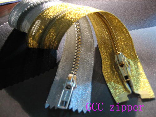  Zipper with Gold / Silver Tapes & Teeth ( Zipper with Gold / Silver Tapes & Teeth)