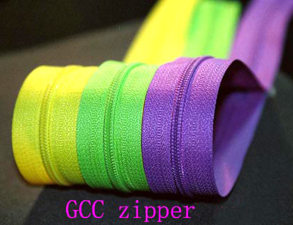  Nylon Zipper with Long Chain (Fermeture éclair en nylon avec longue chaîne)
