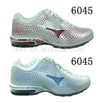  Sports Shoes (Спортивная обувь)