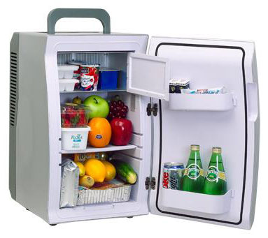  Refrigerator (25L) (Réfrigérateur (25L))