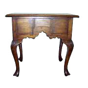  Cabriole Table (Cabriole таблице)