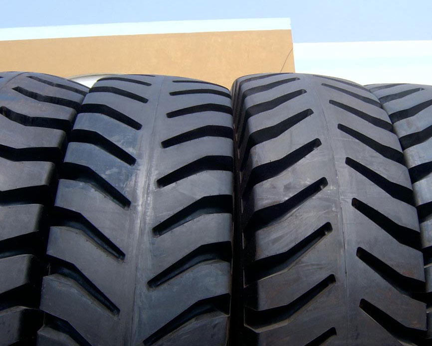 Dump Truck Tire (Dump Truck Tire)