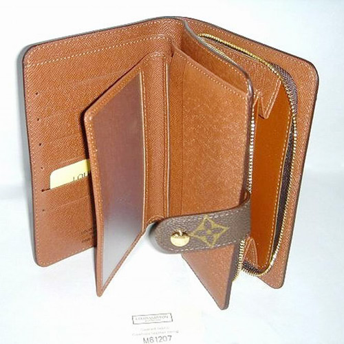  Wallet (Бумажник)