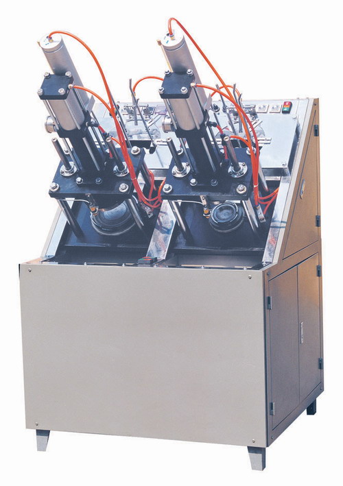  Automatic Capping Machine and Printer (Automatique Bouchage Machine et d`imprimantes)