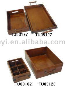  Wooden Cases and Trays (Cases en bois et plateaux)