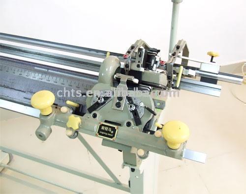  First Generation Multi-Functional Hand Driven Flat Knitting Machine (First Generation Multi-Functional mus à la main Flat machine à tricoter)