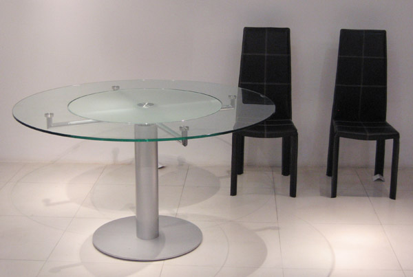  Dining Table (Esstisch)