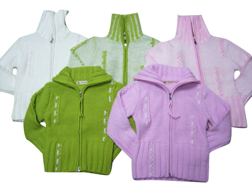 Girls `Pullover (Girls `Pullover)